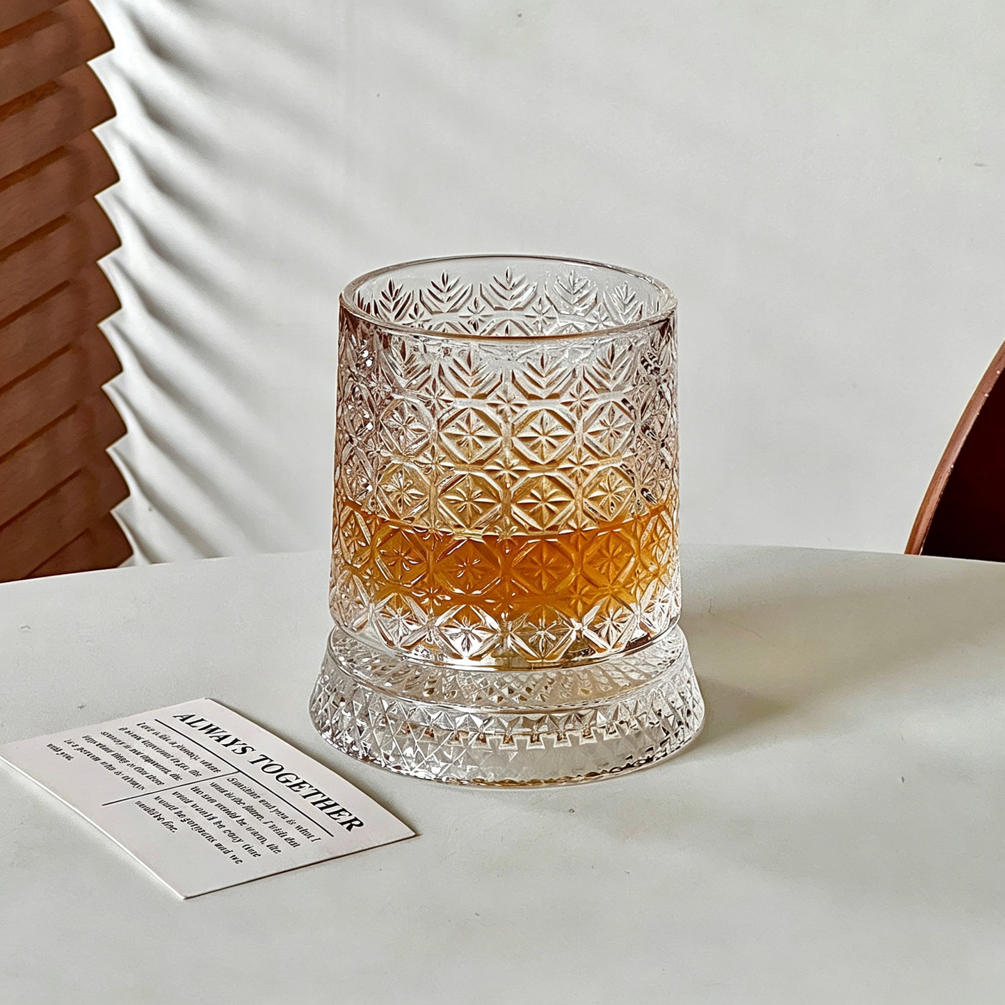 🎁🔥Luxury 360° Spinning Crystal Glass