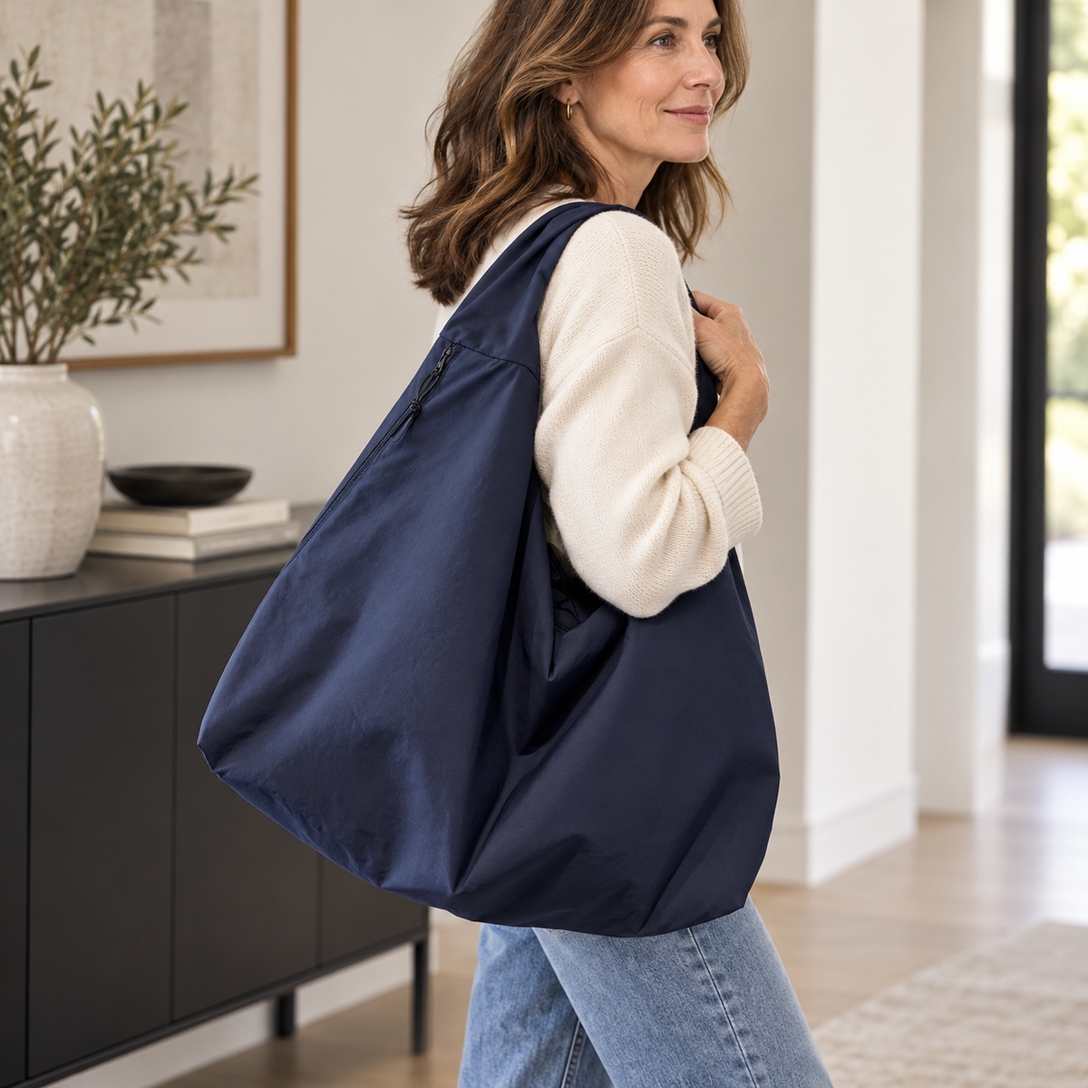 Geometric Crossbody Bag – Large Capacity, Multi-Pocket, Crossbody & Shoulder Strap, All-Season Commuter Bag