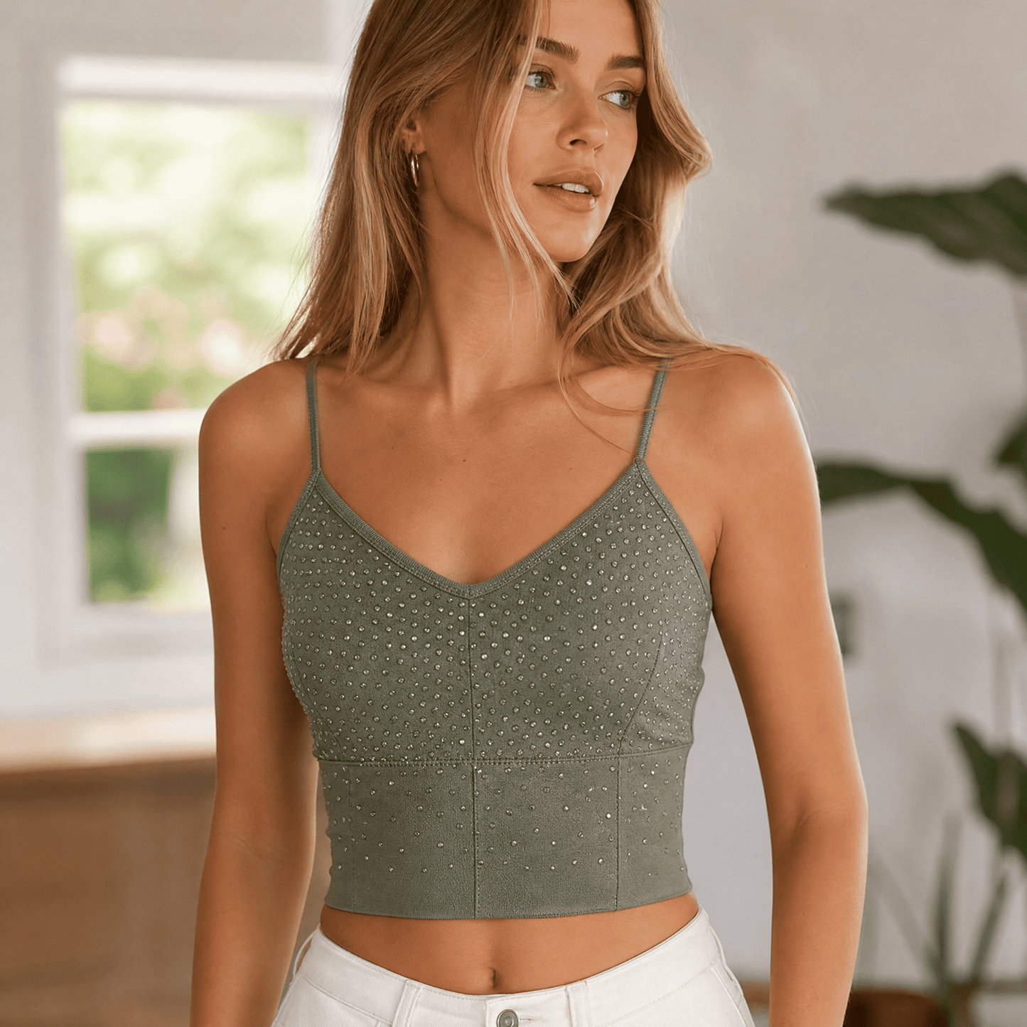 ✨ Rhinestone Crop Tank Top – Sparkle & Shine 💎